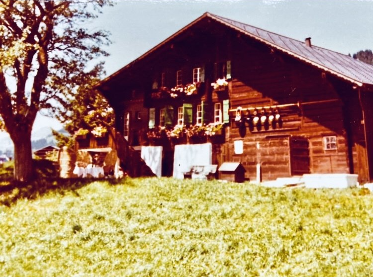 Transformation d'une vieille ferme Suisse