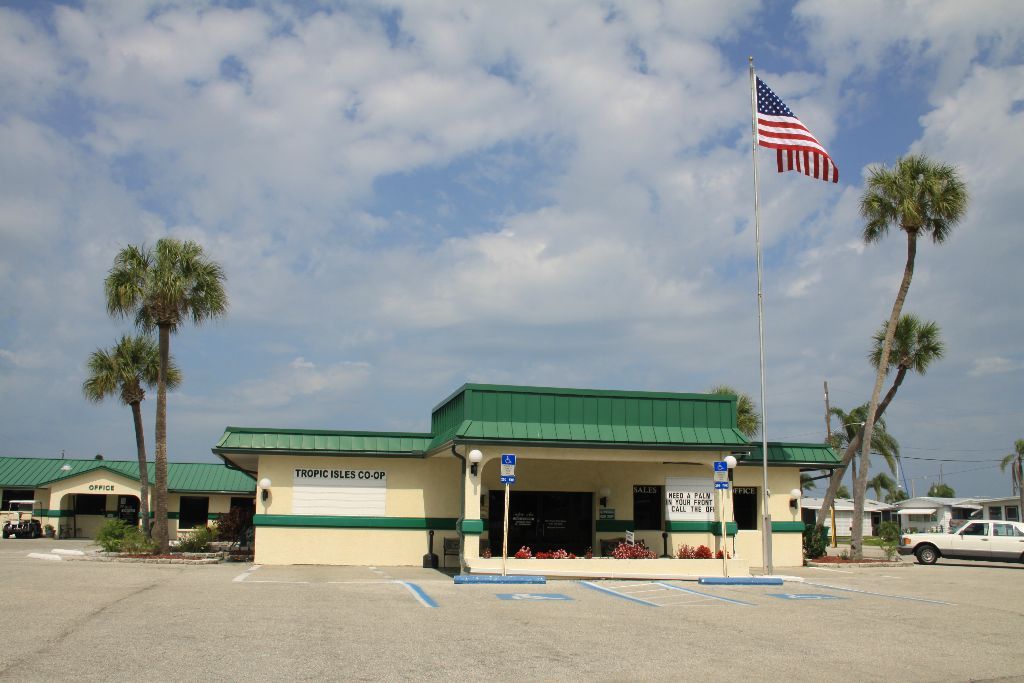 Tropic Isles Co-Op