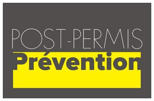 Le logo pour la prévention post-permis est jaune et gris.