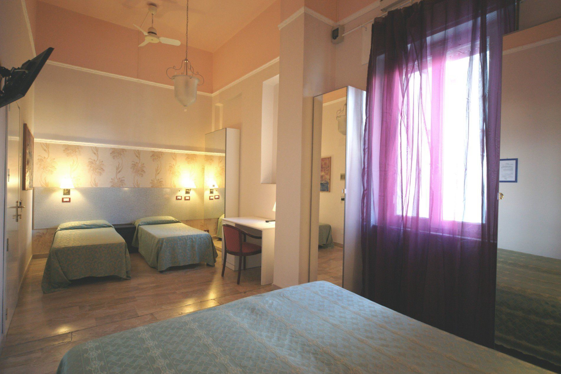 hotel family room with sea view