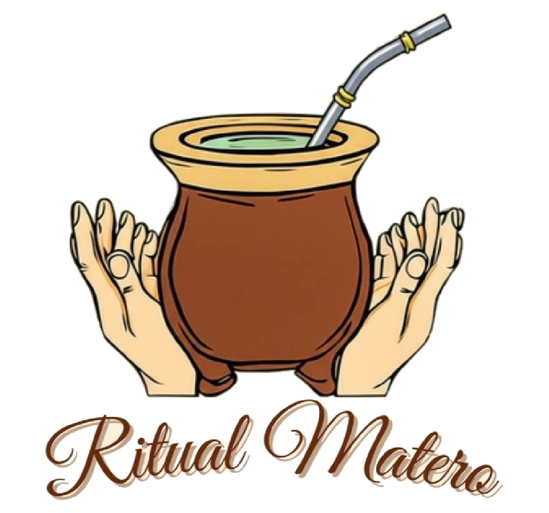 Manos sosteniendo un mate marrón con una pajita plateada; escritura 