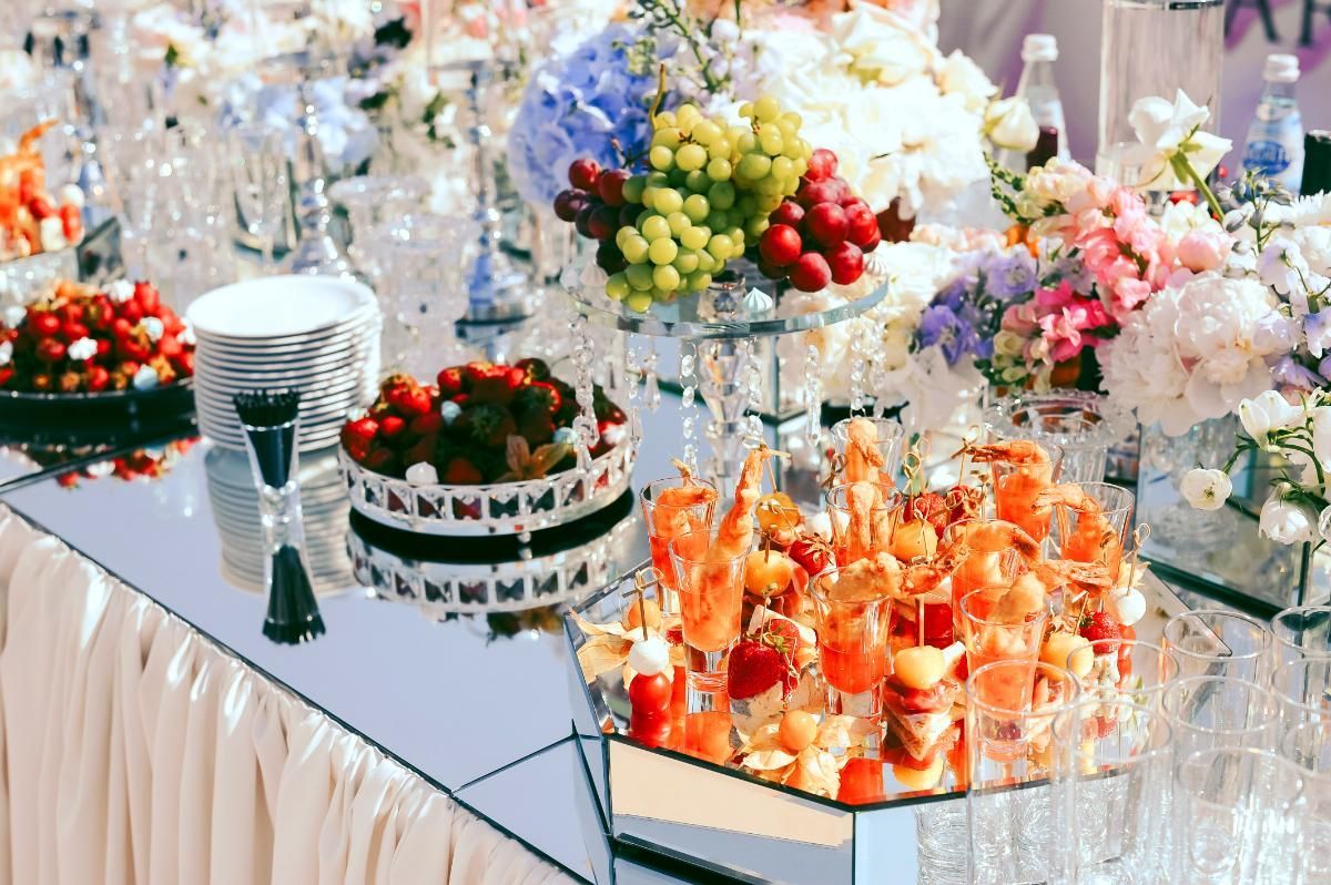 5 Best Catering Styles for a 40th Birthday Party