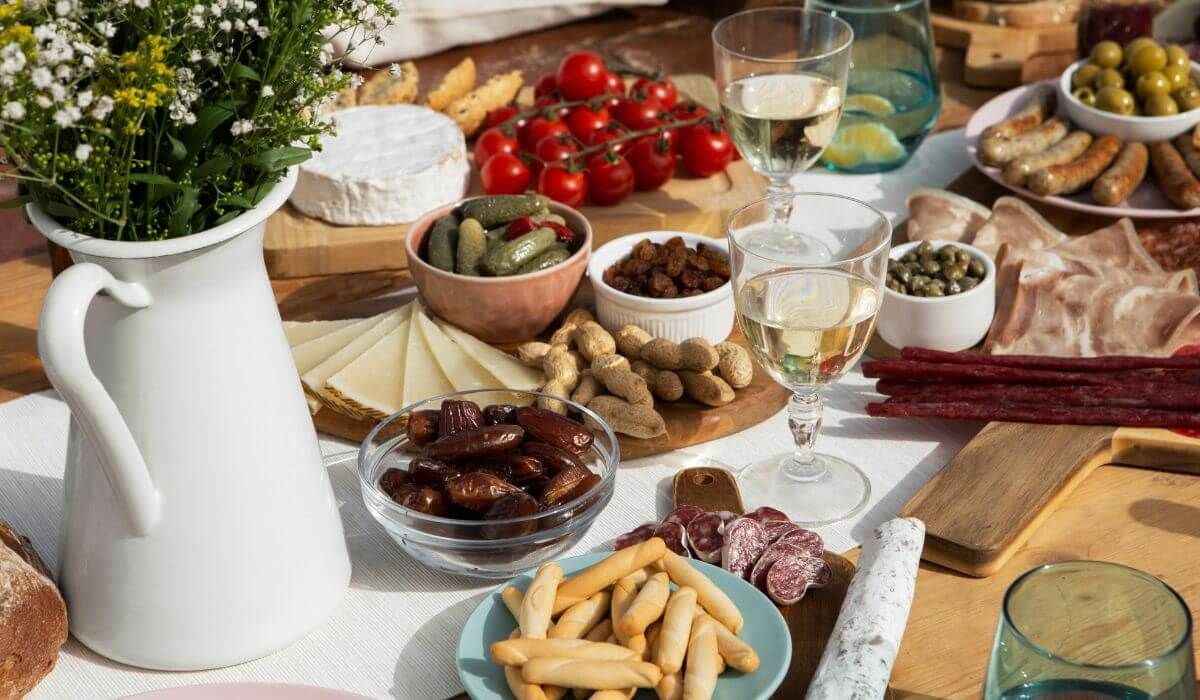 Mediterranean grazing table