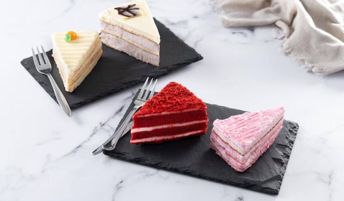 Sophisticated marbled buttercream cakes
