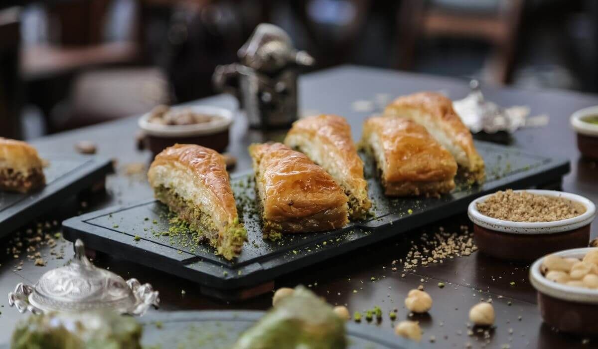 baklava wedding dessert