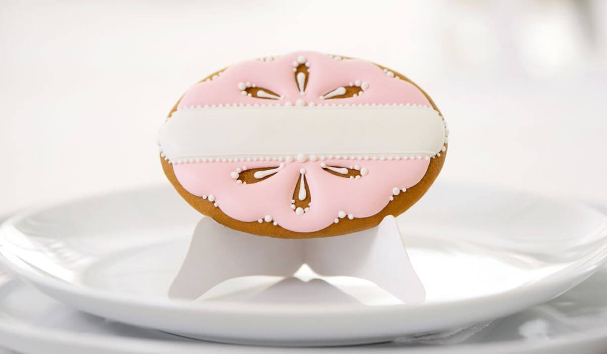 monogrammed wedding cookies