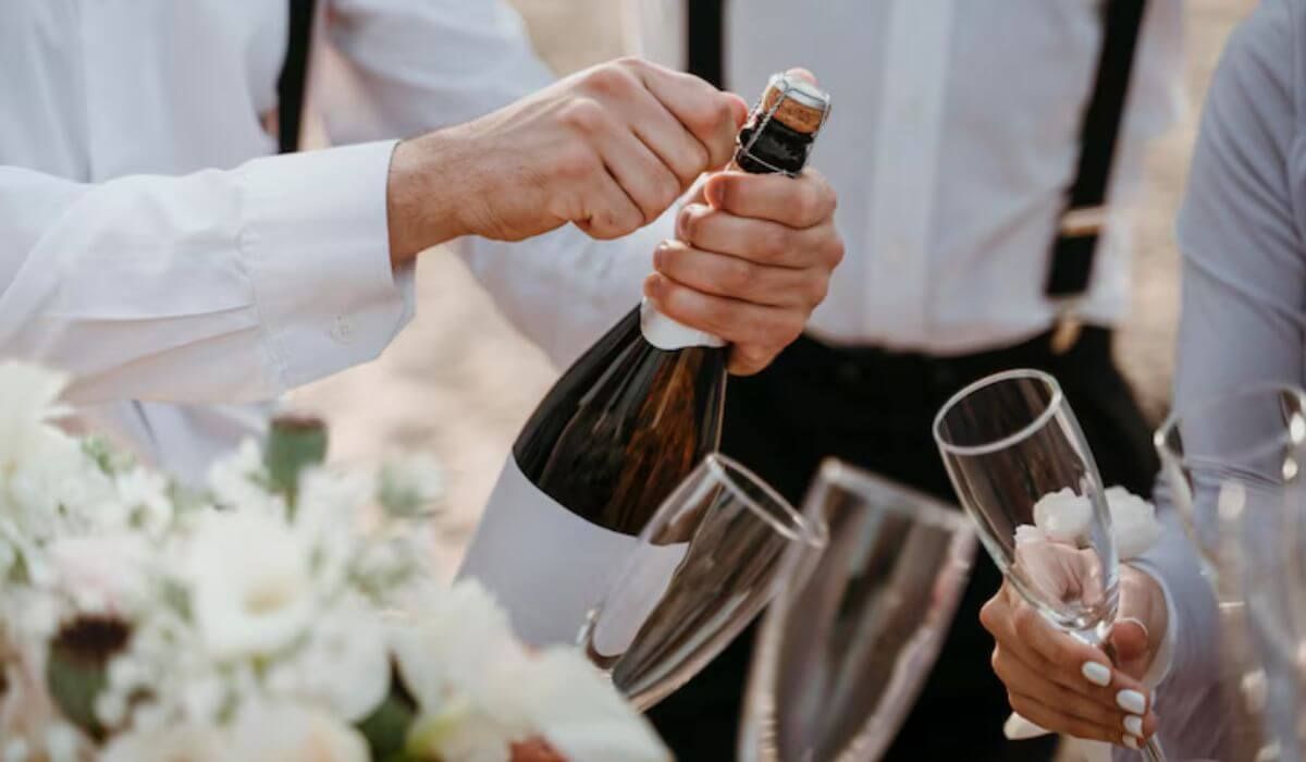 summer drinks for wedding guests