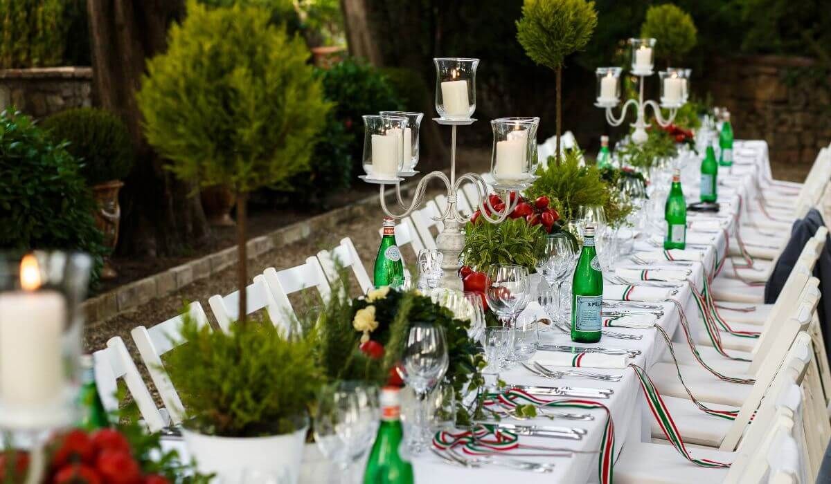Steps to Book Your Dream Mediterranean-Aussie Wedding Menu
When to reach out to a caterer and how to
