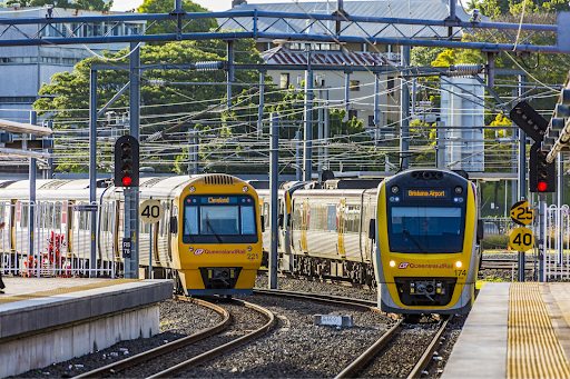 Navigating Sydney by Bus and Train
