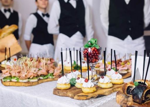 Real Weddings: Success Stories of Chef-Led Catering
