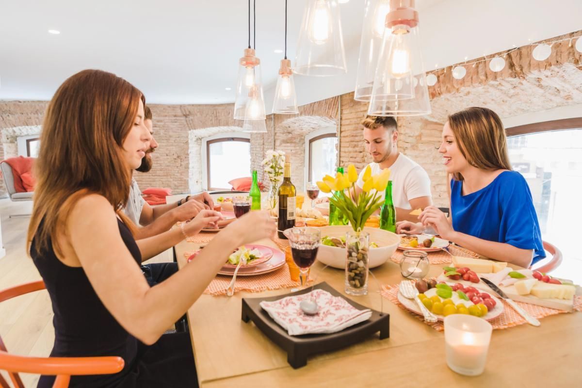 Why Sydney Families Choose Caterking for Home Parties?