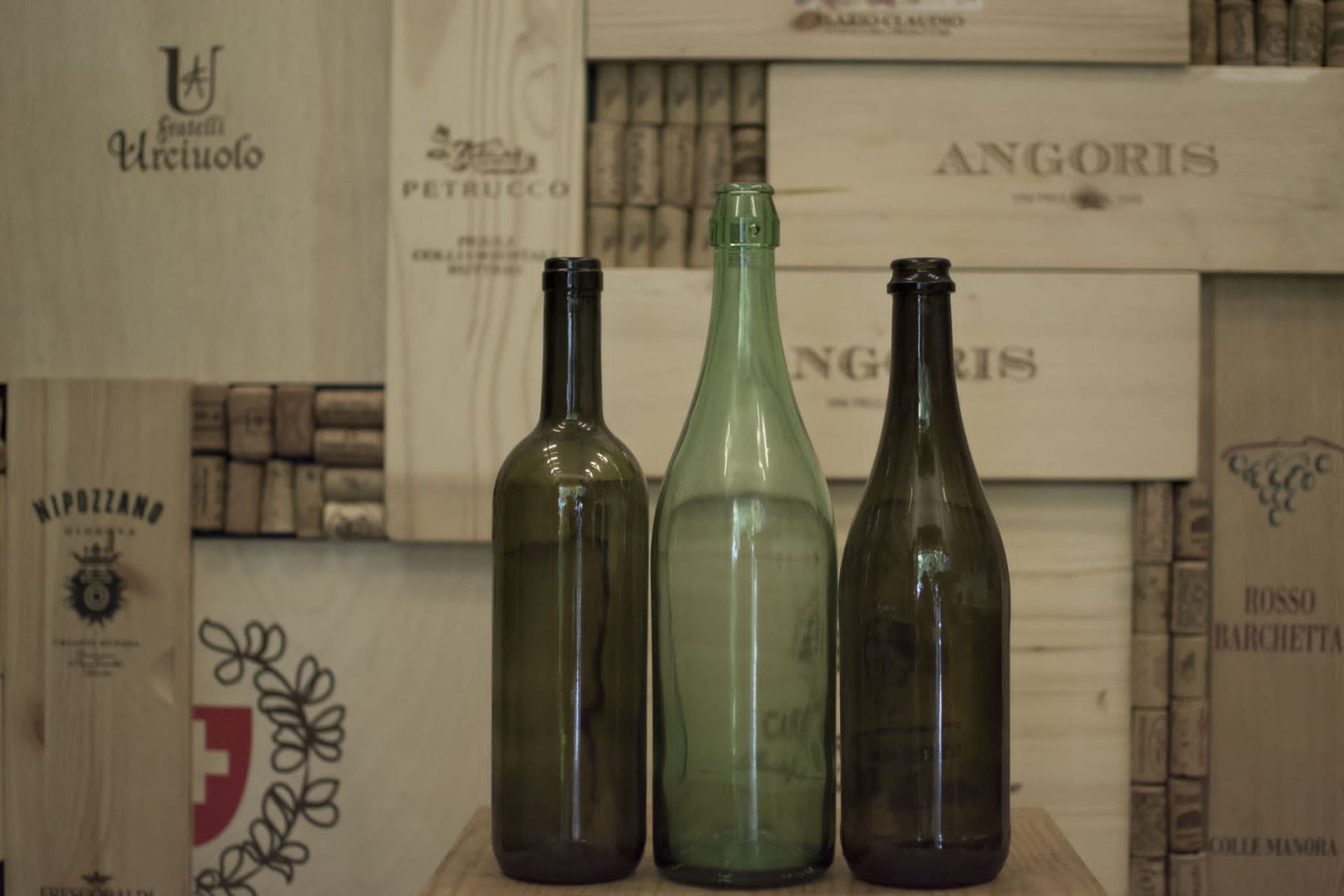 Bottiglie vuote a riempire per una scelta sostenibile