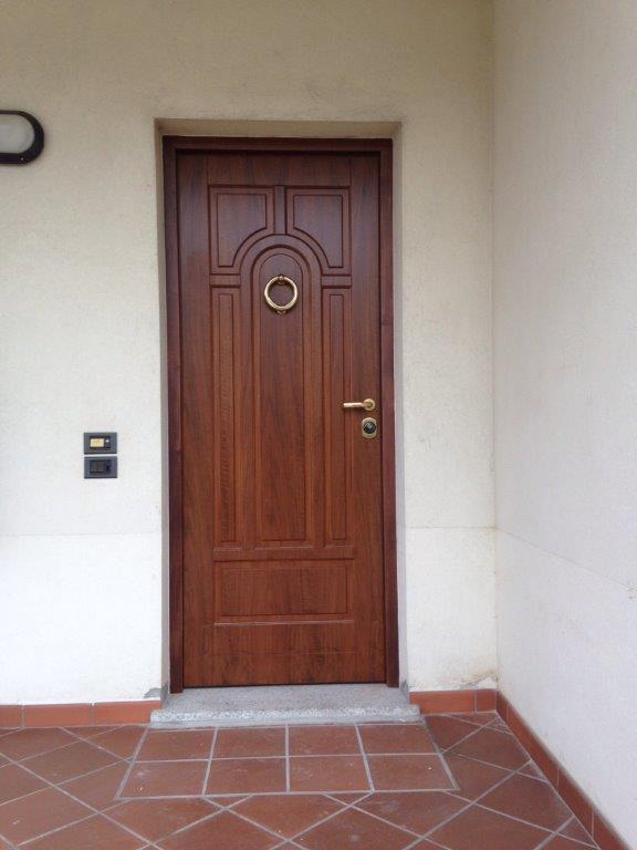 portone esterno in legno