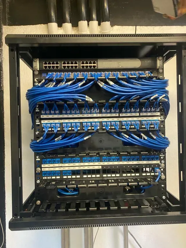 INTEGRACIÓN DE SISTEMAS EN CABLEADO ESTRUCTURADO, S.A. DE C.V.