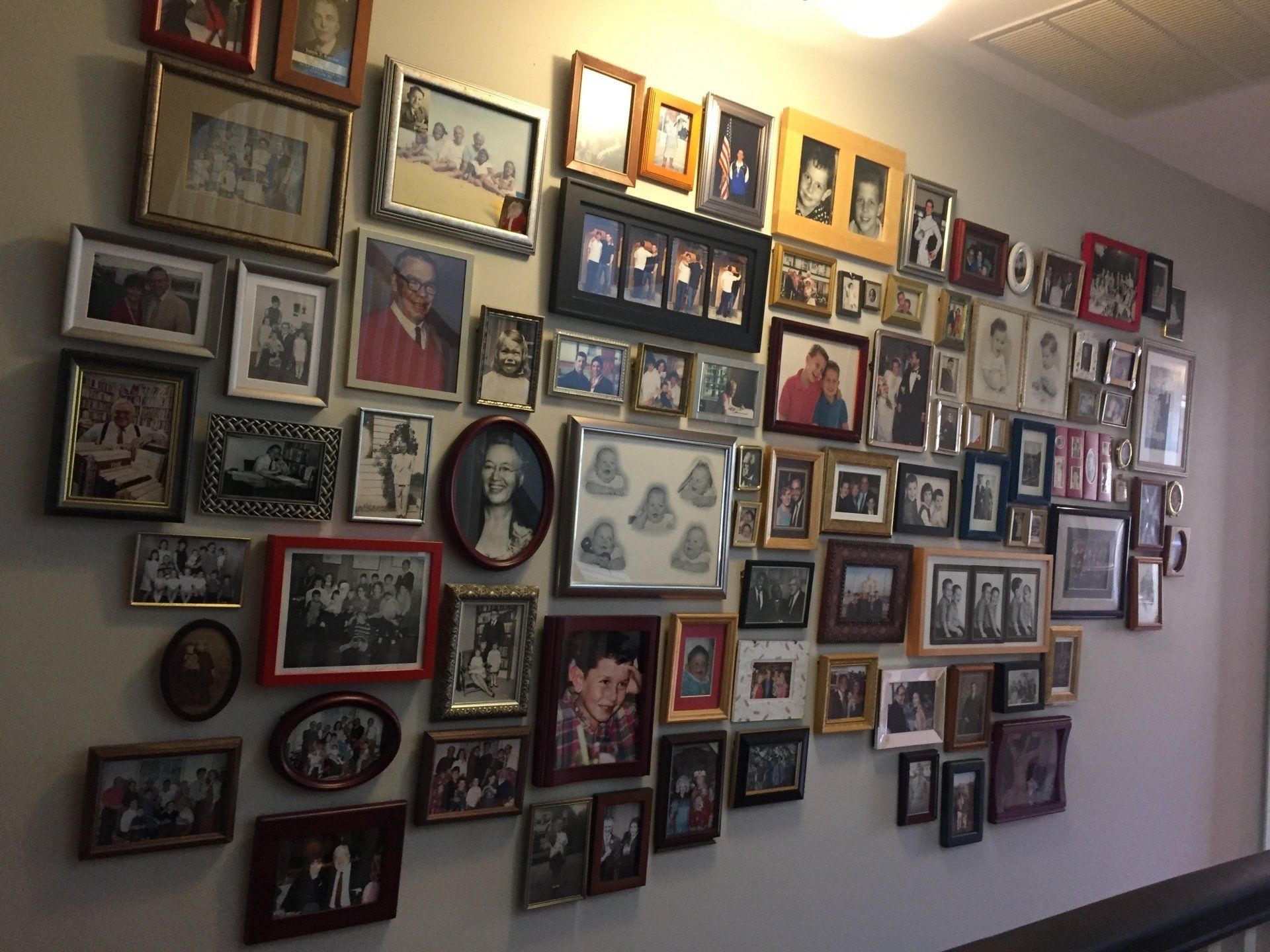 COLLAGE AND GROUPING OF ART INSTALLATIONS