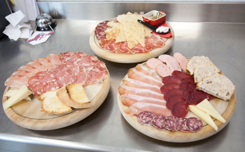 Taglieri di salumi