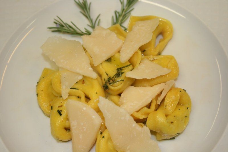 Tortelli con parmigiano