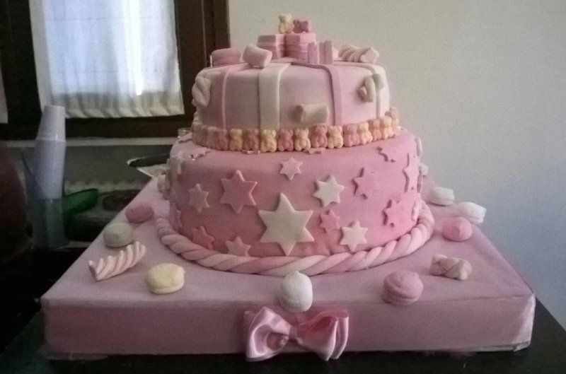 Torta rosa con stelle