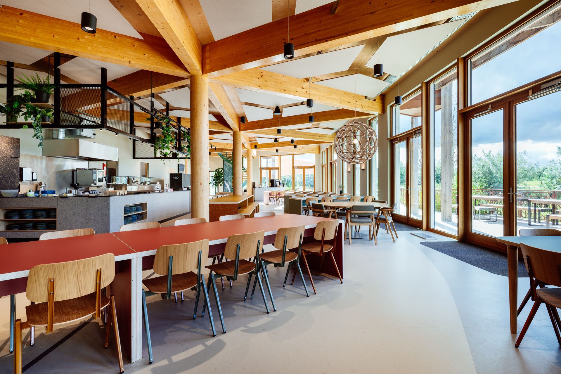 Werkcafe Bever, interieurontwerp Kantoor, Biophilic design