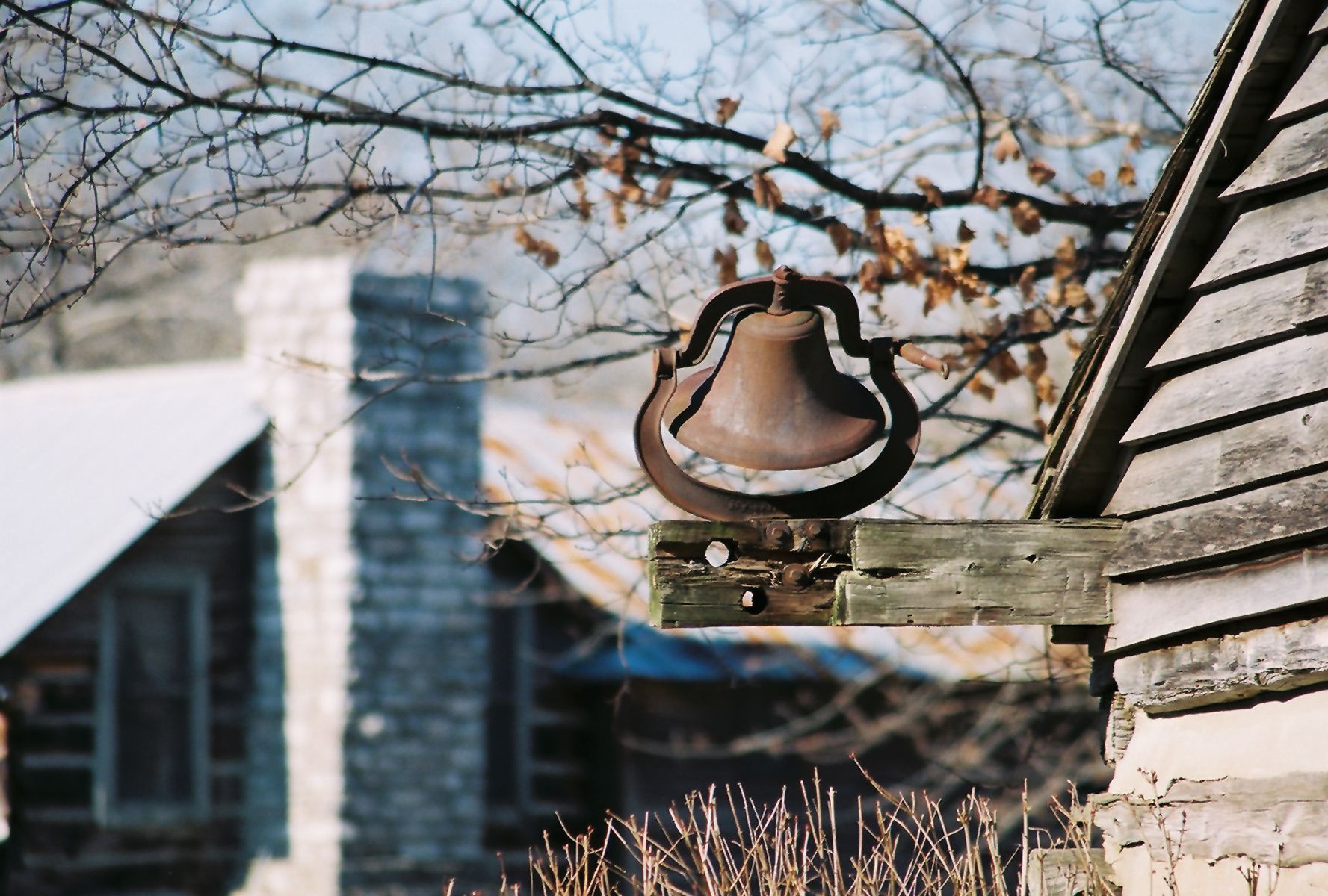 old-rusty-bell