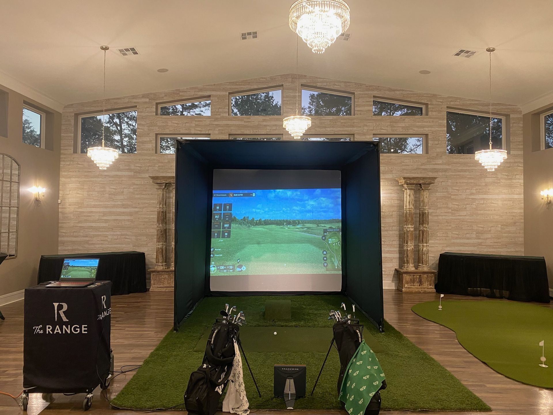 Golf simulator for wedding receptions in Dallas Ft. Worth