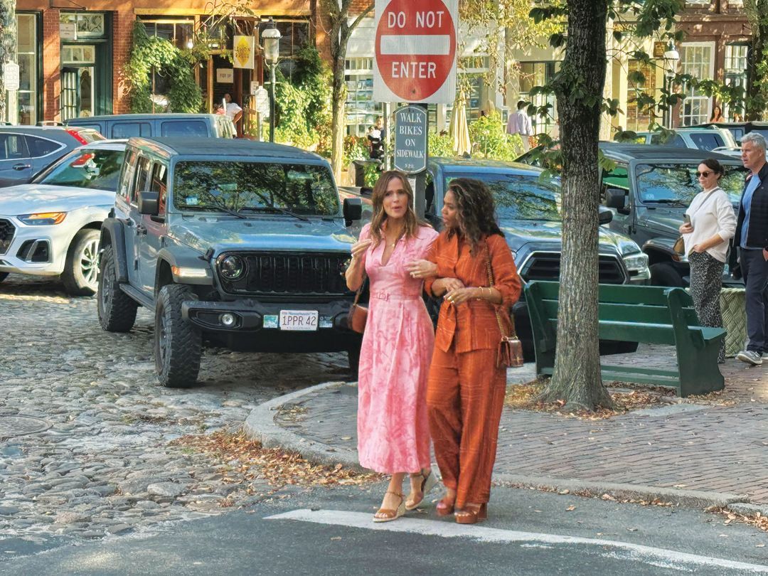 Behind the scenes on Elin Hilderbrand's The Five Star Weekend.