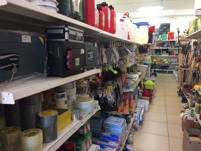 materiali in negozio