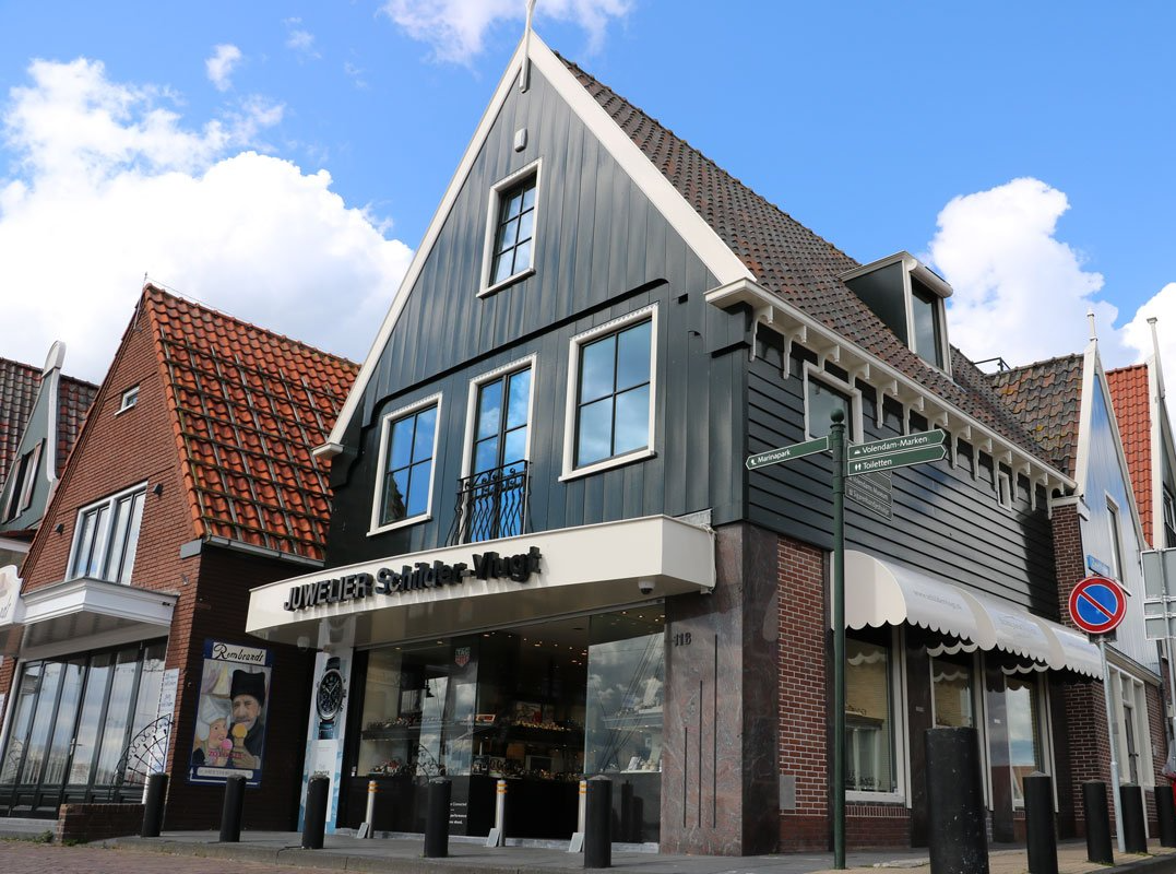 Das Haus mit dem Juweliergeschäft vom Prismanote Kunden Schilder-Vlugt