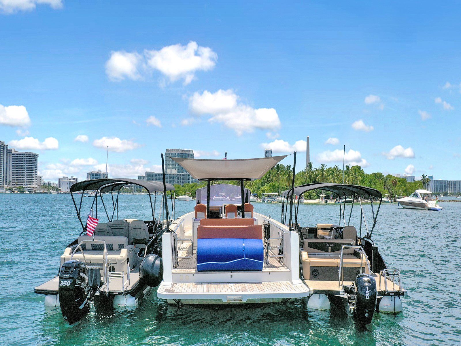 Tritoon Boat Rent  Ft Lauderdale