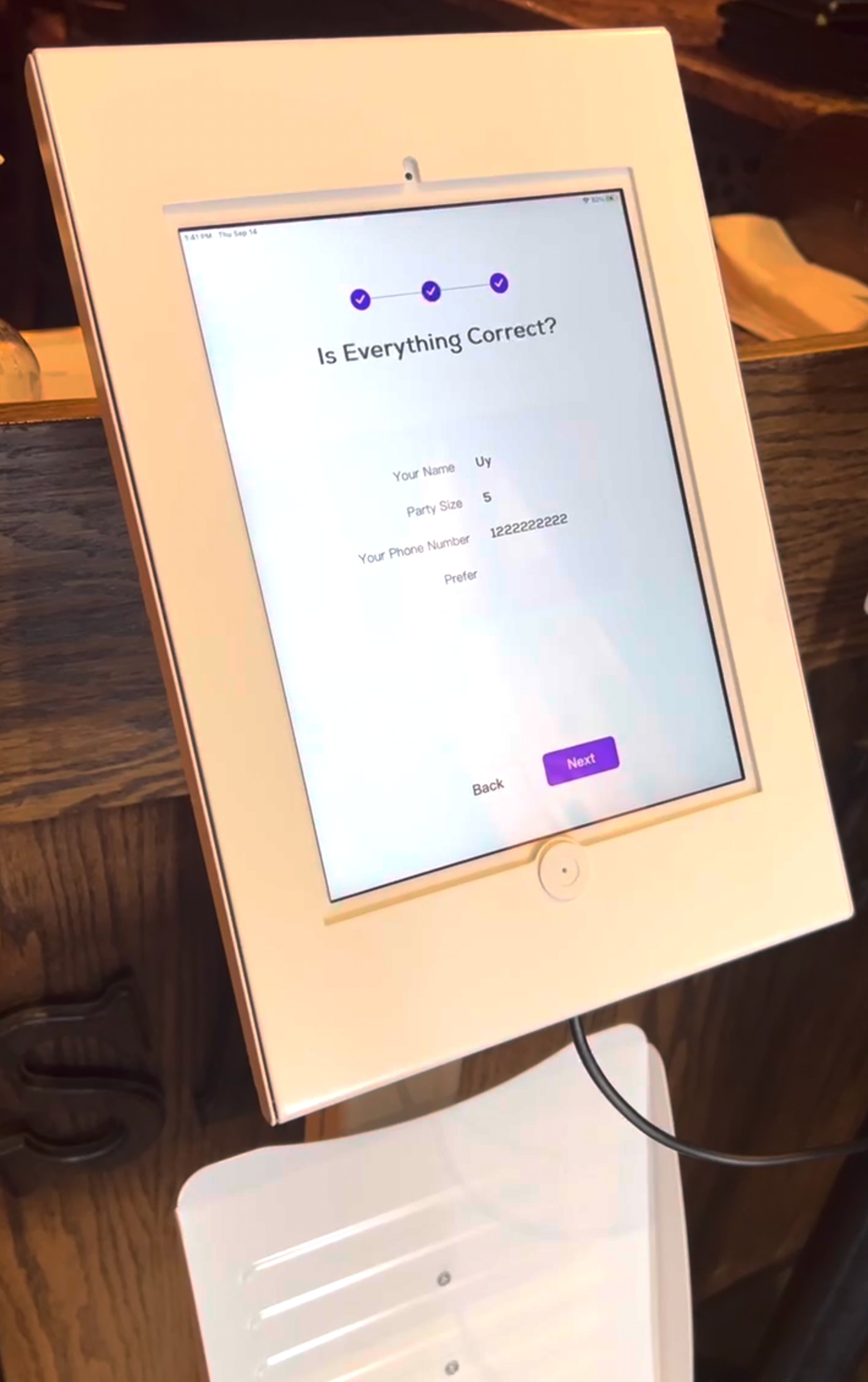 Front Waitlist restaurant waitlist software customer in store photo confirmation page