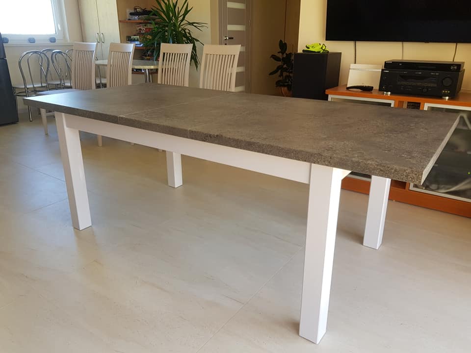 mediniai vidaus baldai