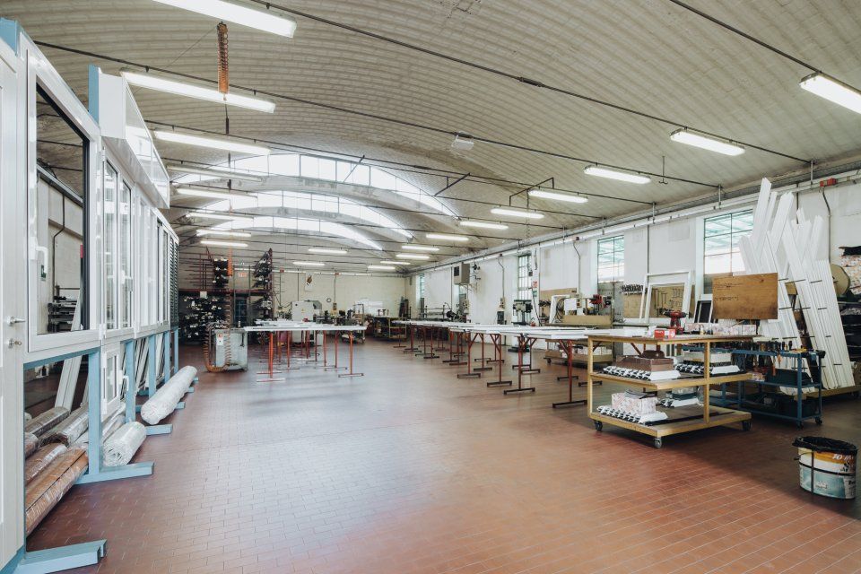 Laboratorio per infissi artigianali