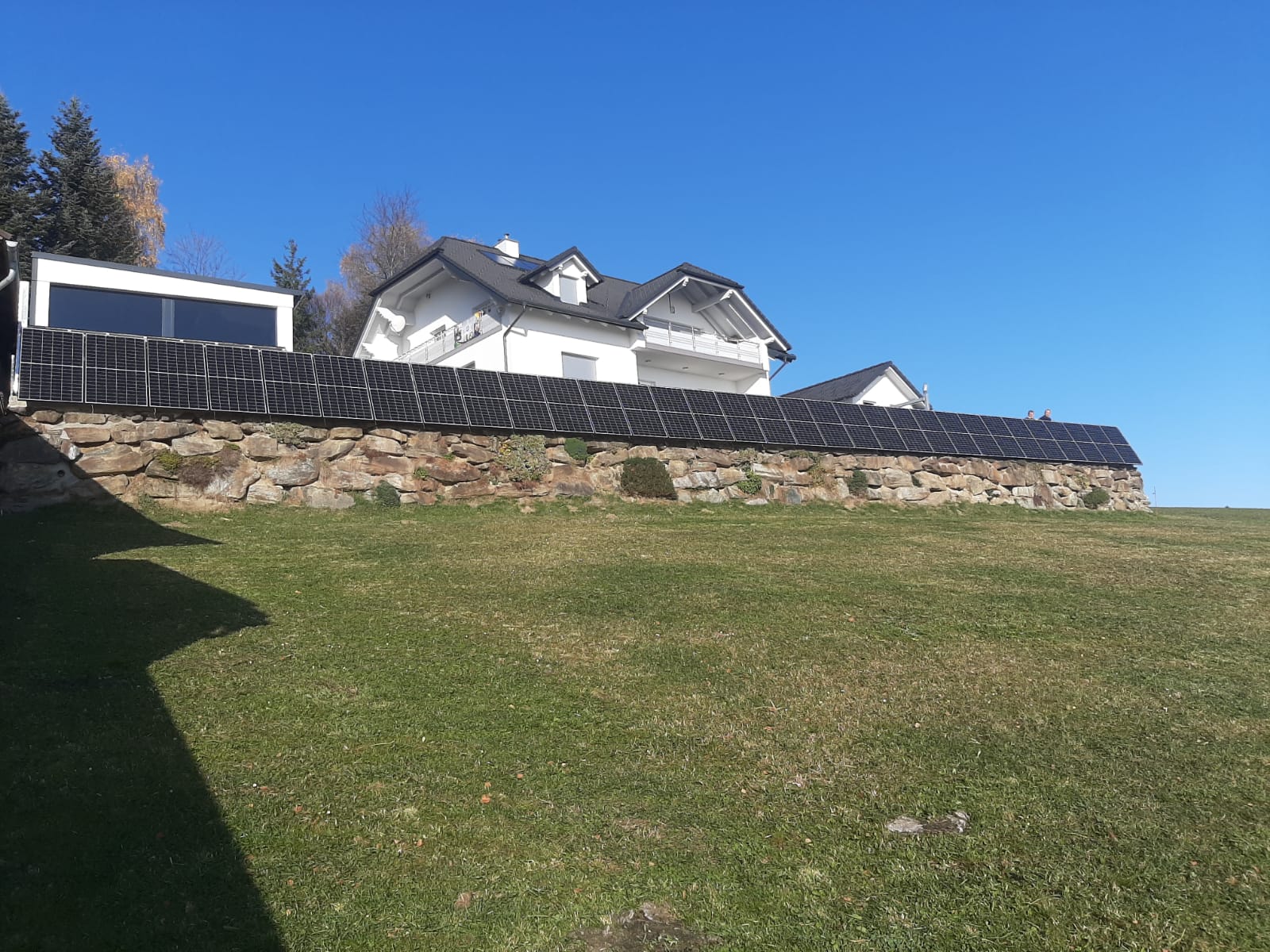 Hotter Energietechnik, Wandmontage, Dachmontage, Grenzzaun