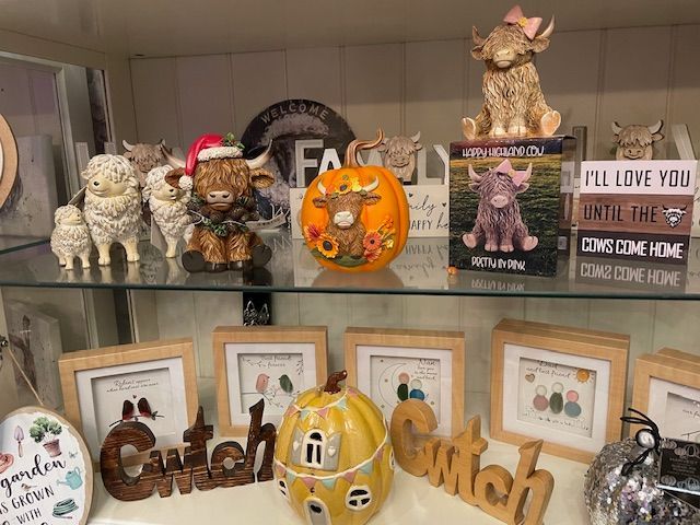 Petals Floral Design Gifts