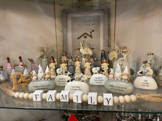 Petals Floral Design Gifts