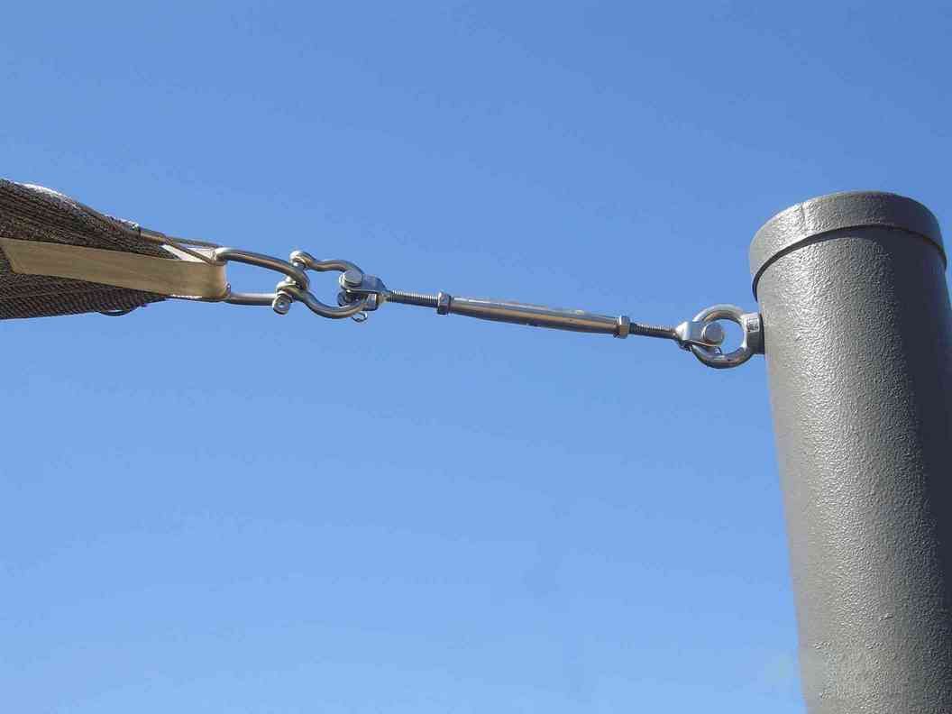 A Close Up Of A Rope Attached To A Pole With A Blue Sky — Style Shades Installation In Edmonton, QLD