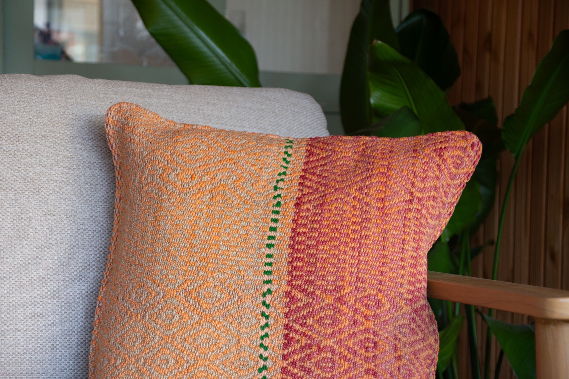 Mango Mirage - 45x45