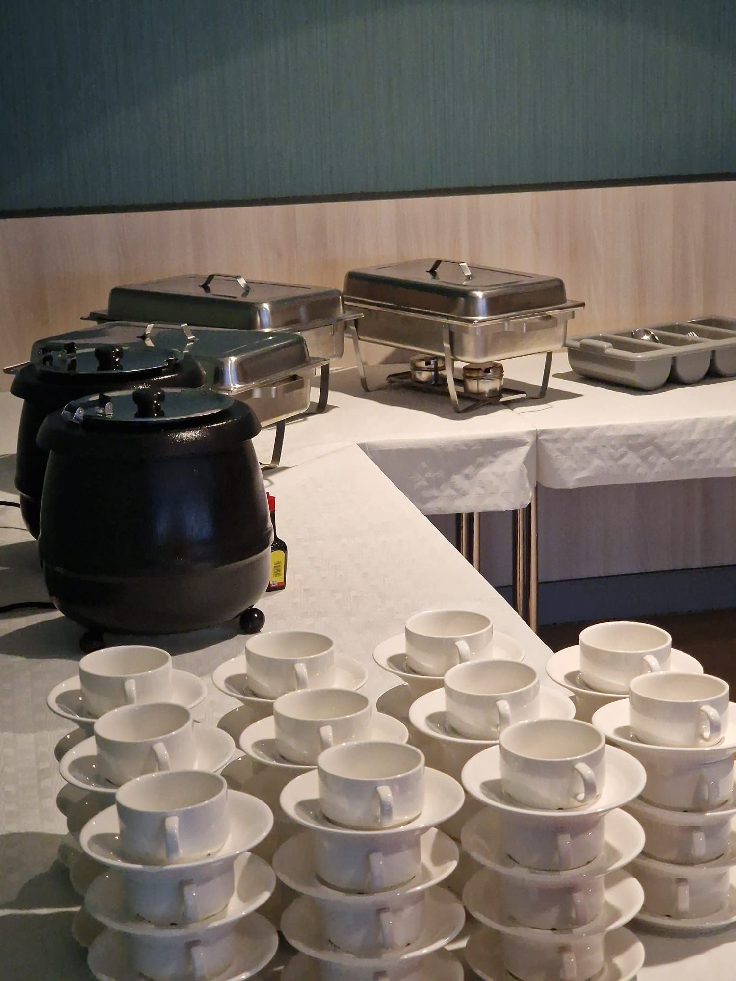 Warm en koud buffet, genoeg om uit te kiezen