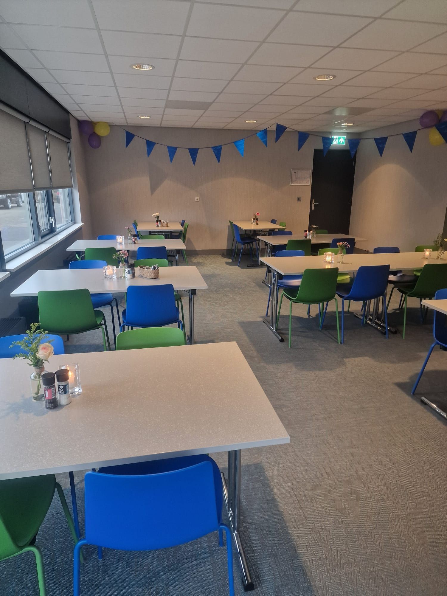 Zouwezaal feest Restaurant opstelling