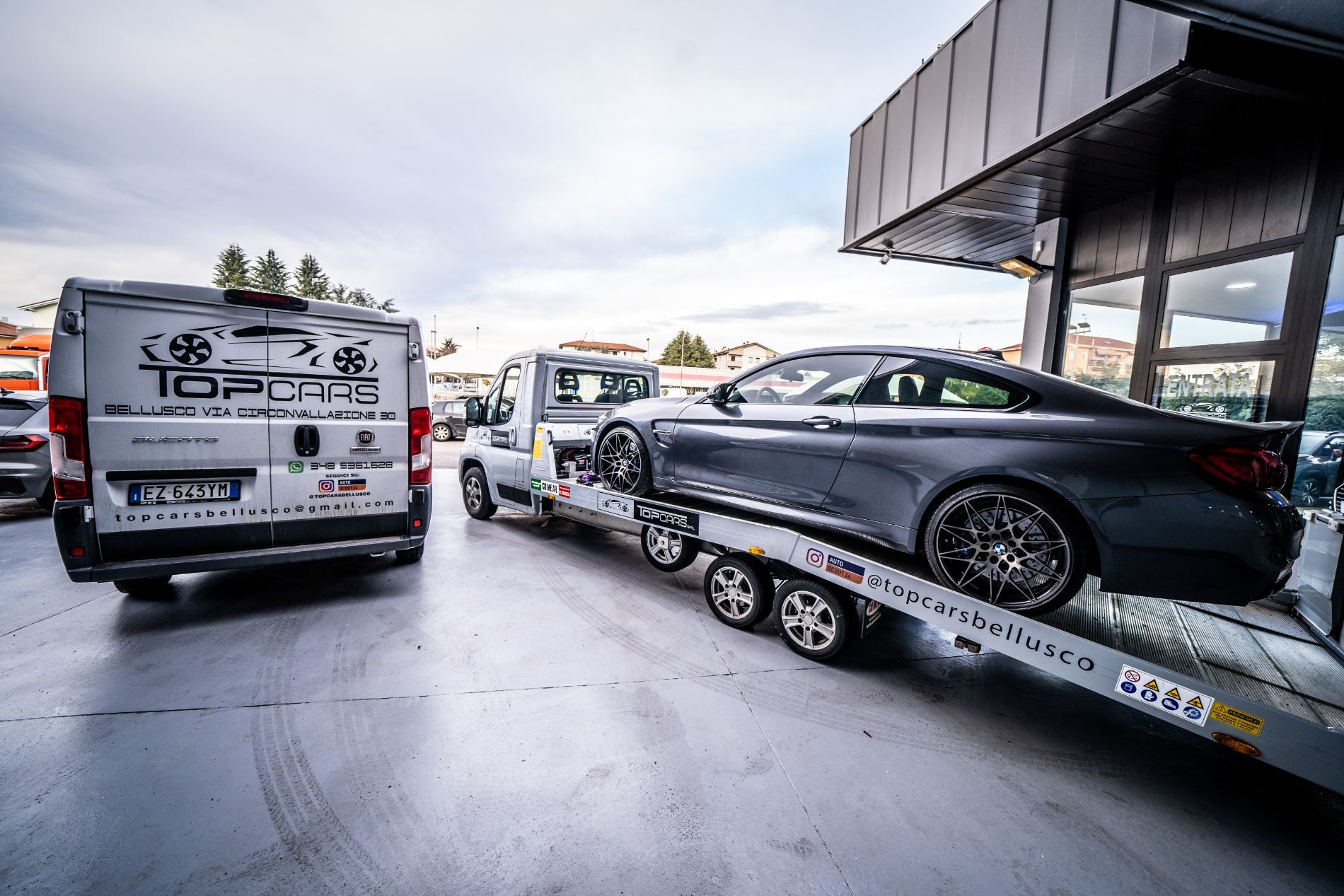 auto in consegna alla concessionaria