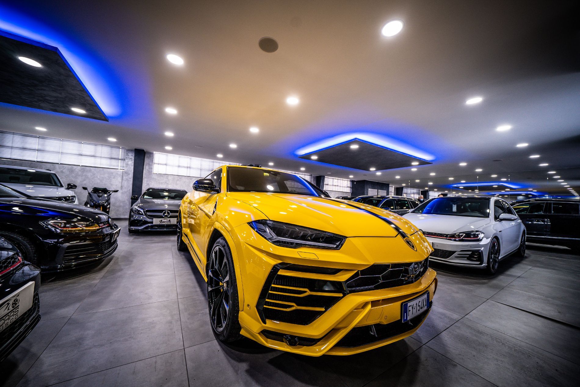 auto di lusso usata e venduta