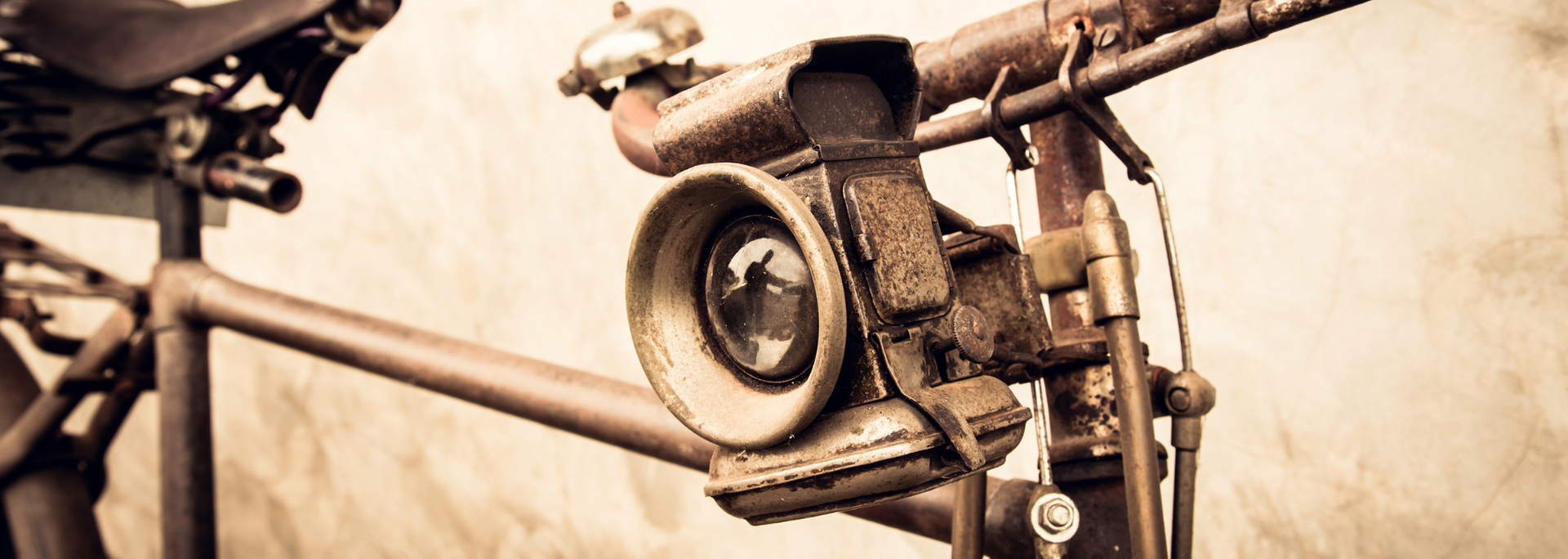 Picture of an old cycle lamp.