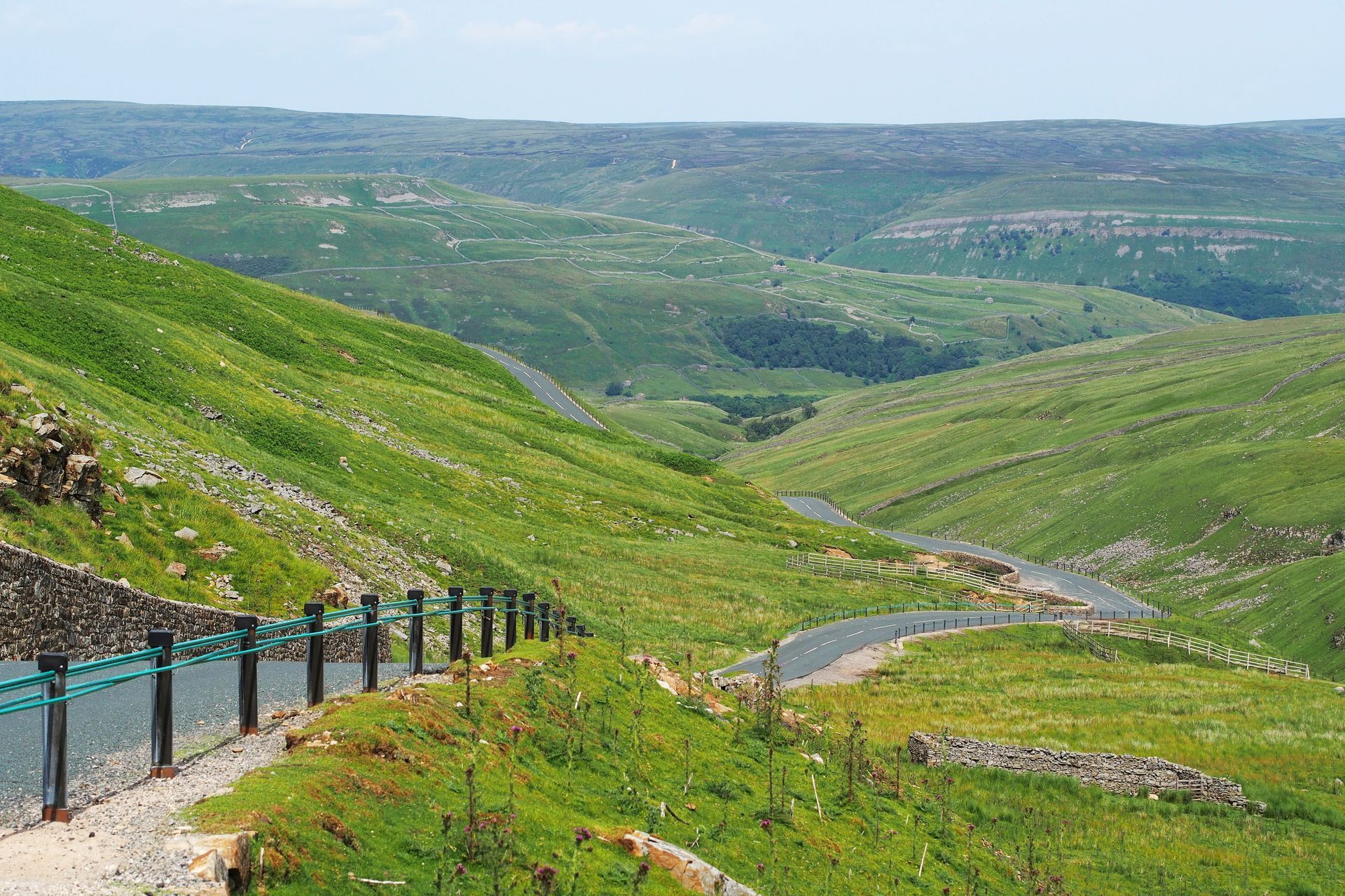 Picture of Buttertubs Pass, complete with gorgeous views.