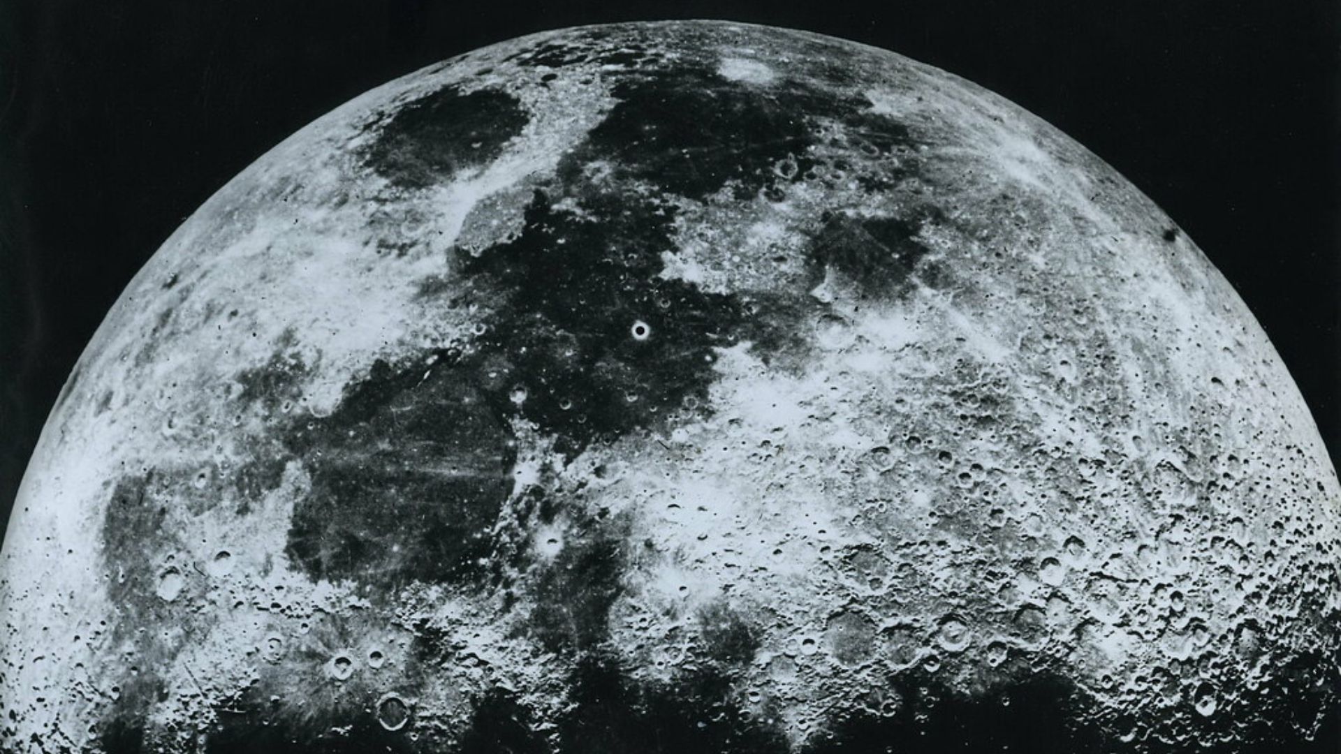 Could the caves found on the Moon one day be habitable? Sort the facts from the fiction in our article.
