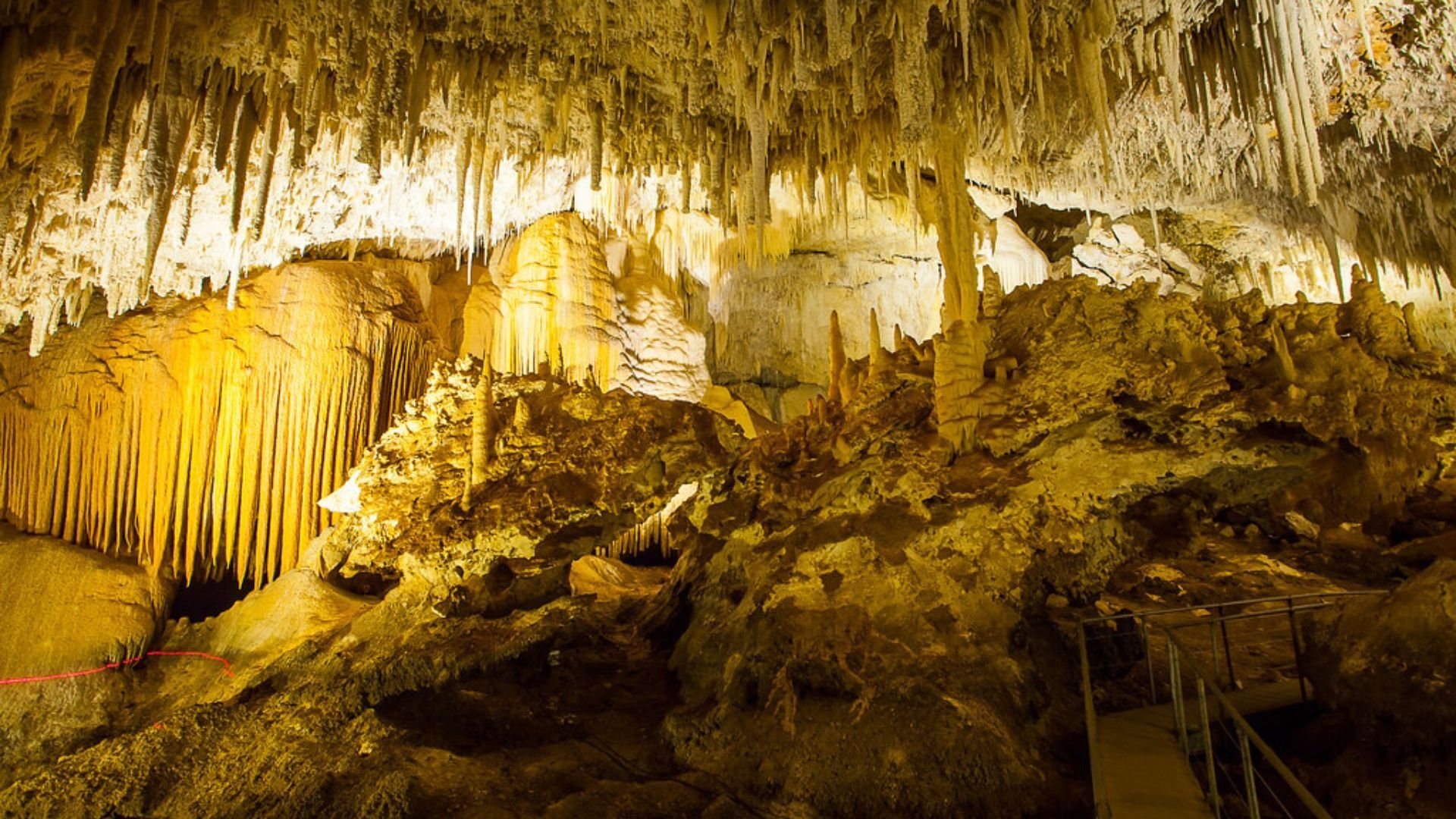 Everything is bigger in the States – from cars to coffees to caves. Join us as we explore 10 of the deepest caverns in the good old US of A. Everything is bigger in the States – from cars to coffees to caves. Join us as we explore 10 of the deepest caverns in the good old US of A.