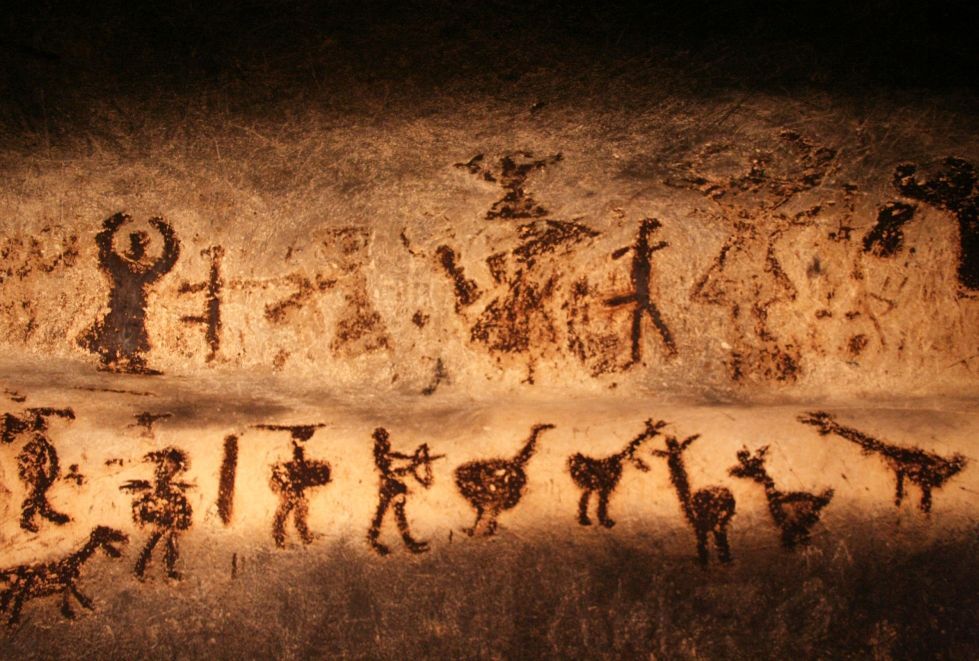 Picture of cave art of Magura