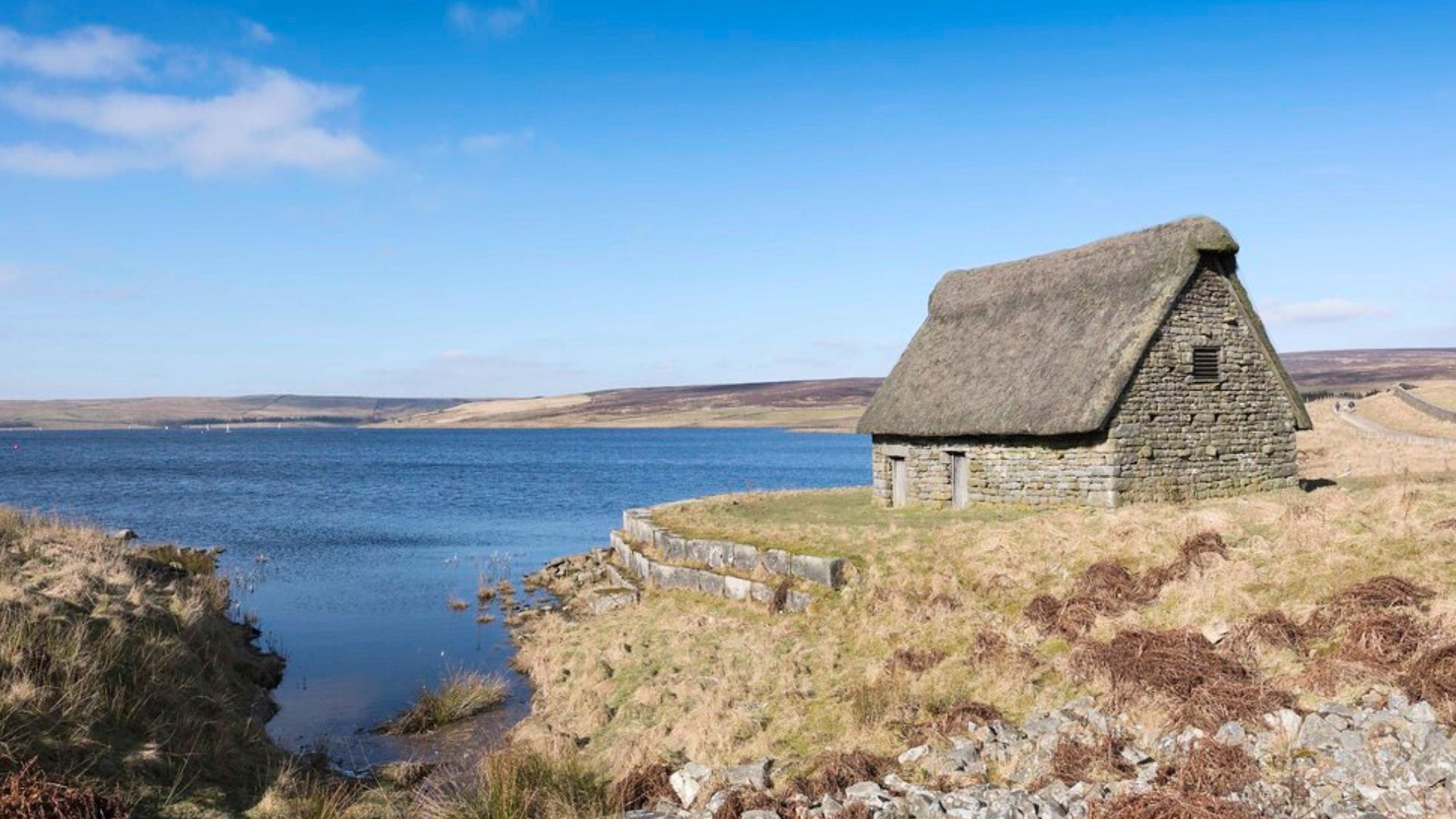 Discover 5 of our favourite Yorkshire reservoir walks, rambles and hikes – all within easy reach