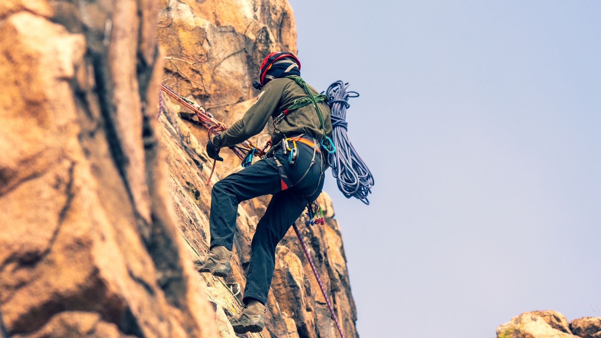 From cliff-edge climbs to guided underground adventures… Discover exhilarating experiences