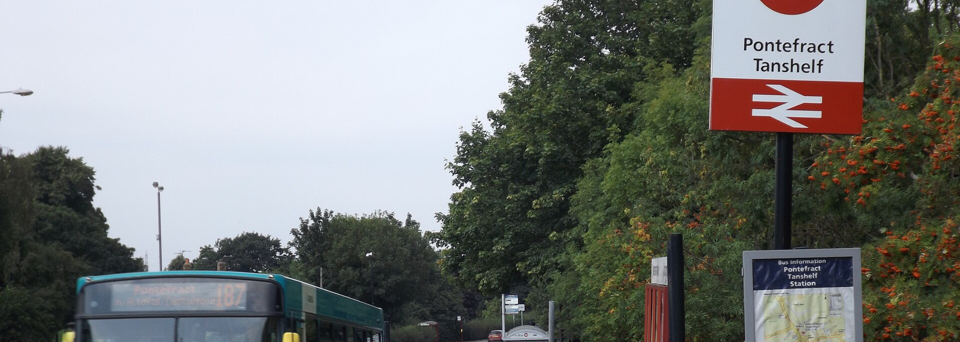 Picture of Tanshelf station. 