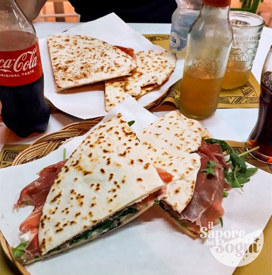 piada rucola e crudo